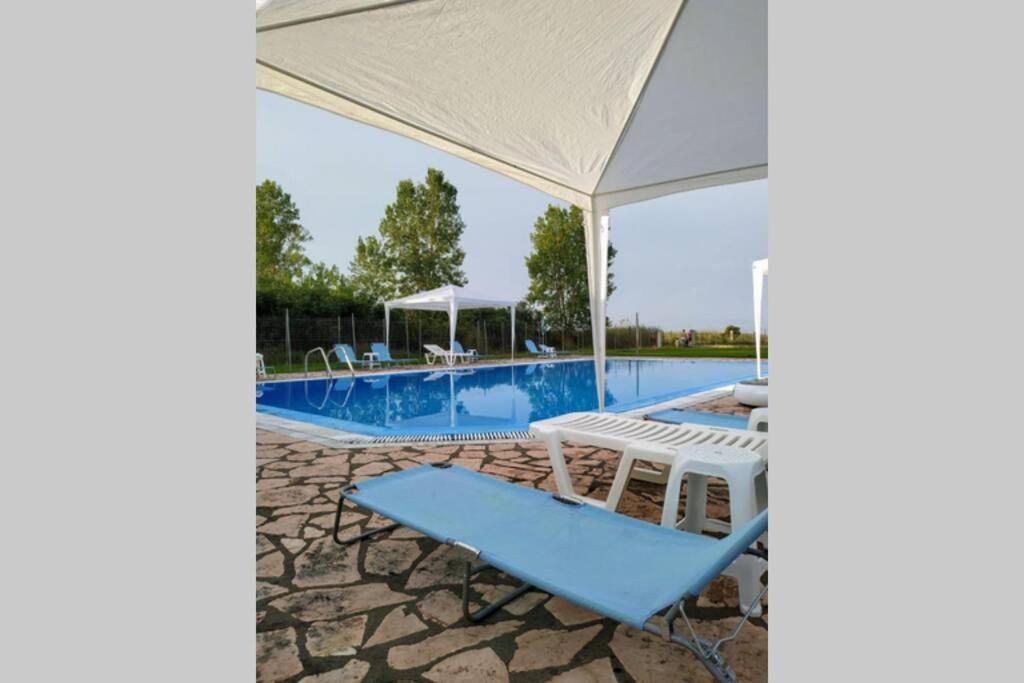 Rose Garden Villa Melikia Exterior photo